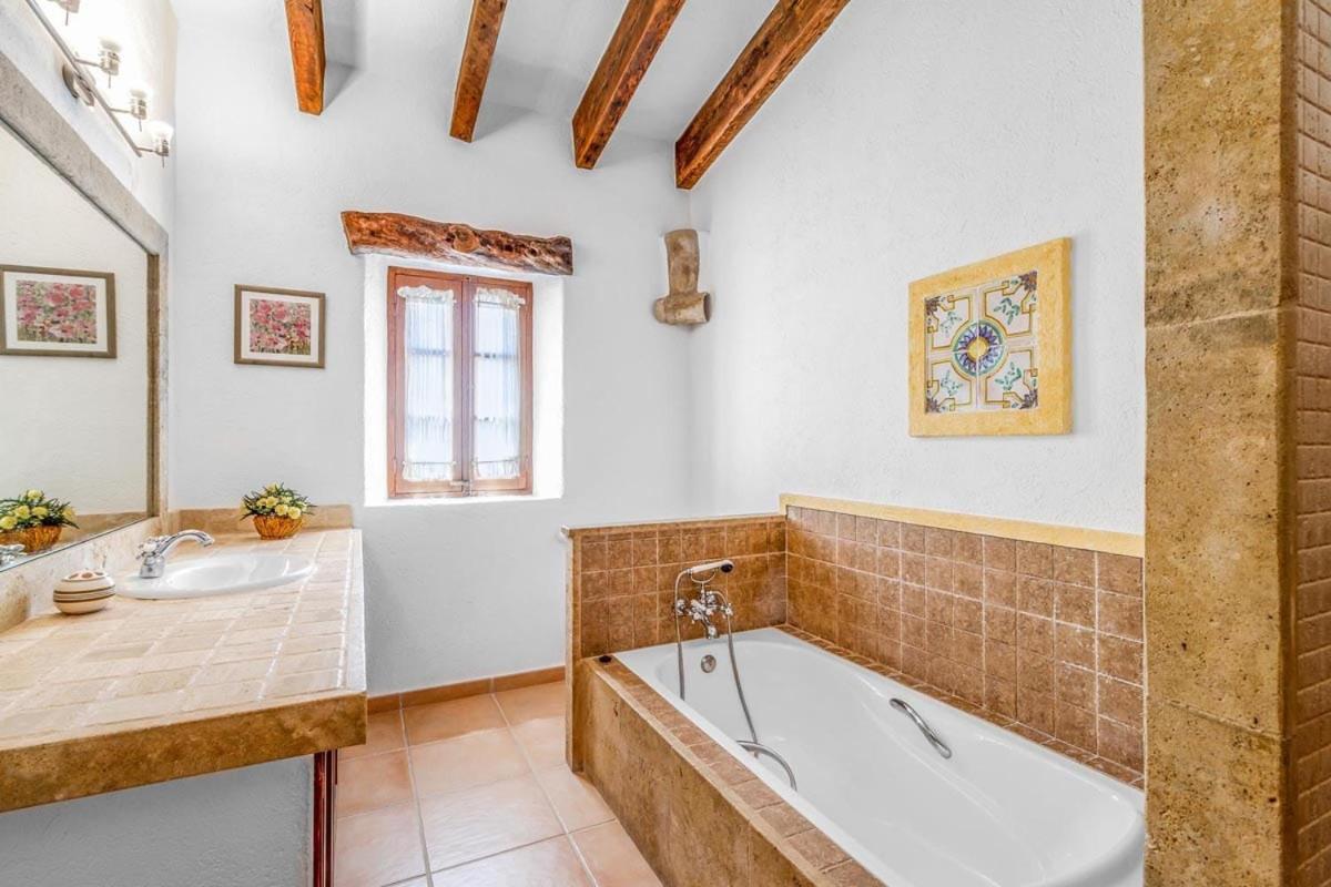 Countryside With Pool Near Pollensa By Renthousing *